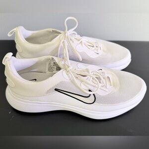 Nike Ace Summerlite women’s mesh spikeless golf shoes. Size 8.5, good condition.